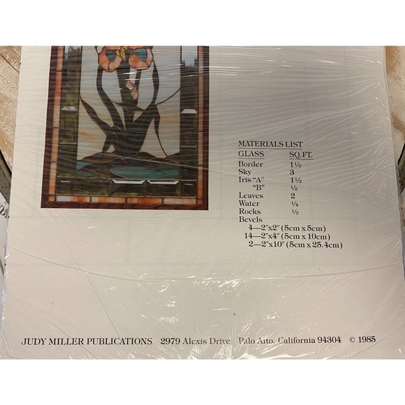 Vintage Judy Miller Publication Iris Floral Stained Glass Pattern 18"x32" HT-22 - Picture 5 of 6
